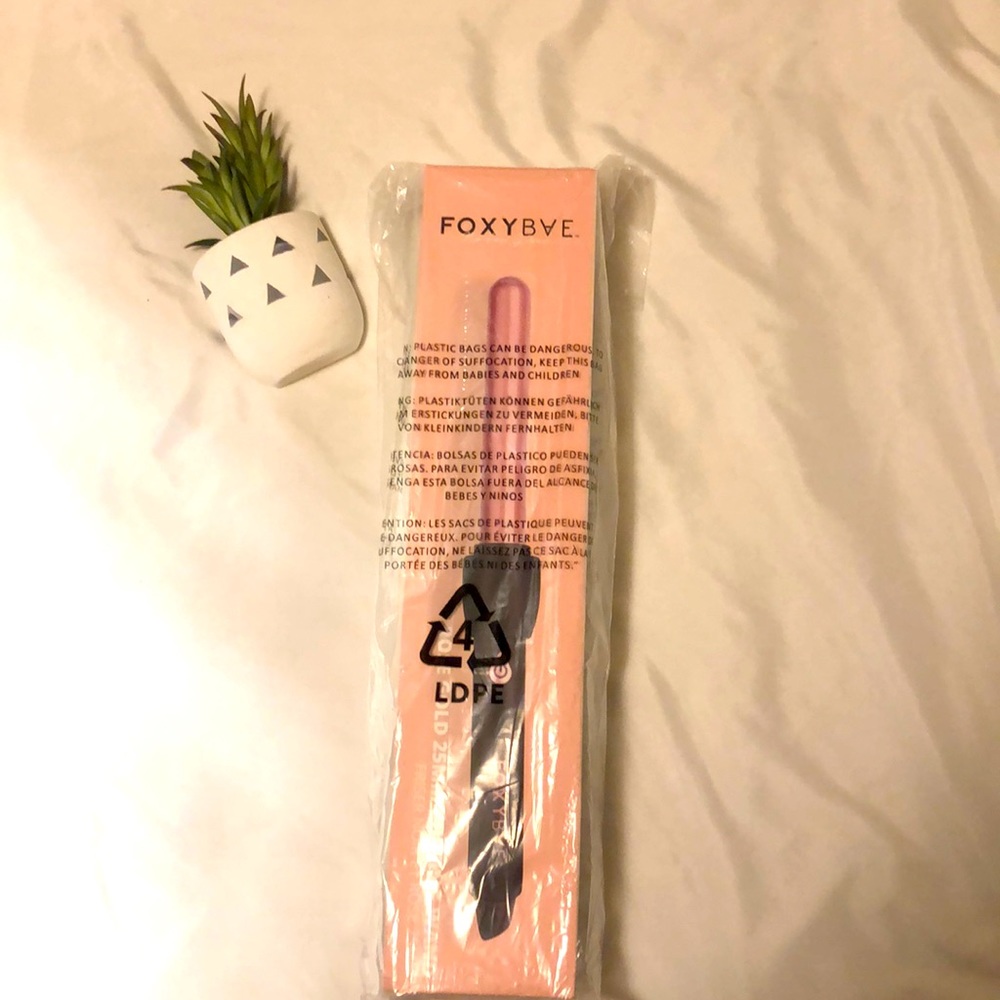 FoxyBae 25mm Wand. Description is from website.